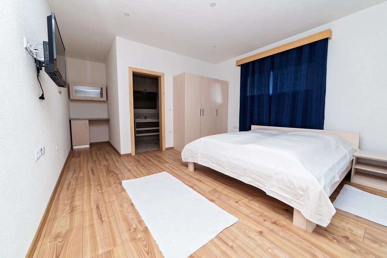 بوسانسكا كروبا B&B Zlatna Nit المظهر الخارجي الصورة
